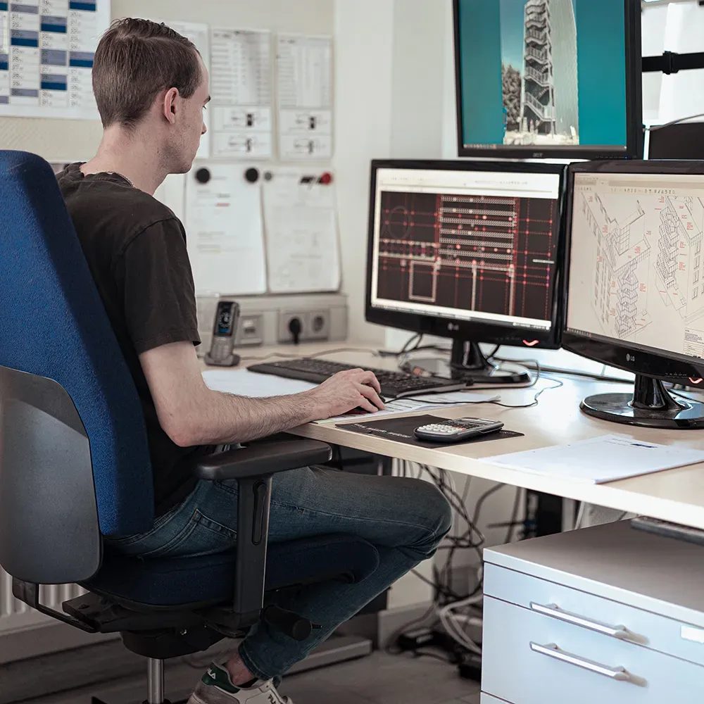 Galerie: Konstruktion eines Projekts am PC